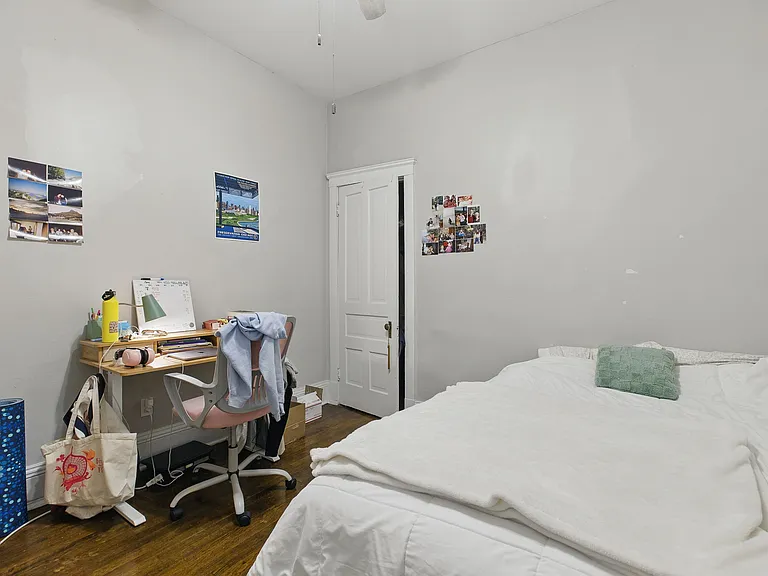 2531 N Burling St — Photo 17
