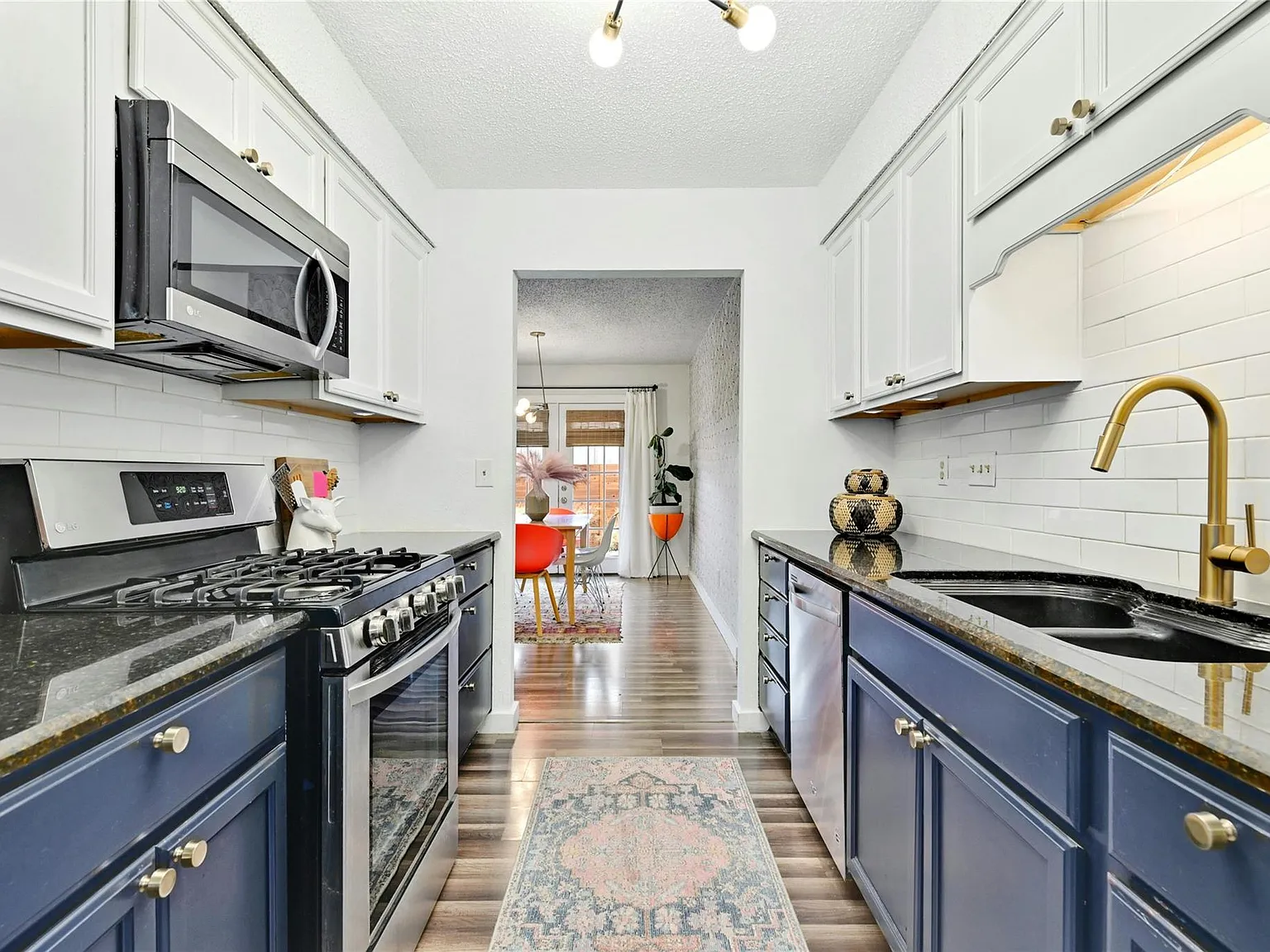 3 bed, 2.0 bath, 1478 sqft, $2,395 — Photo 3
