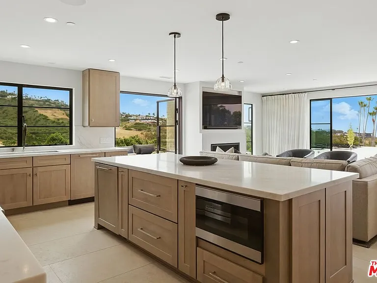 6326 Trancas Canyon Rd — Photo 19