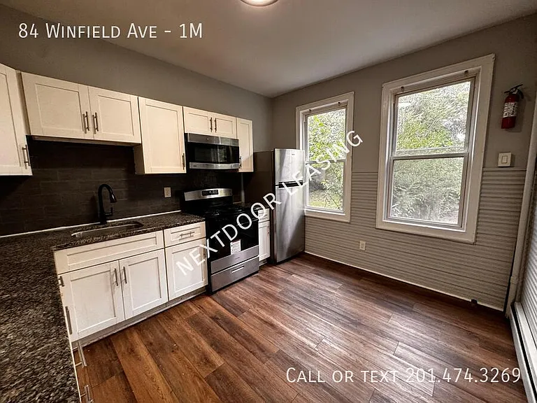 84 Winfield Ave #1M — Photo 2
