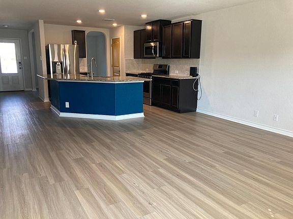 Living/Kitchen