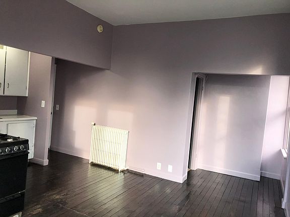 3rd image of 503 Puget St NE #8