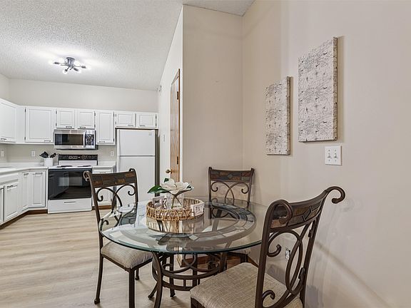 5th image of 2531 Patricia Dr