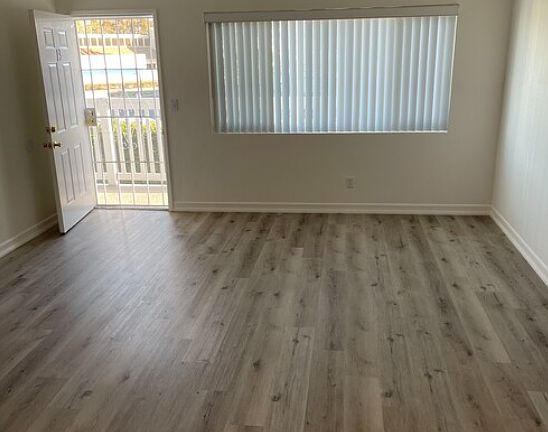 5th image of 1481 Placentia Ave APT 13