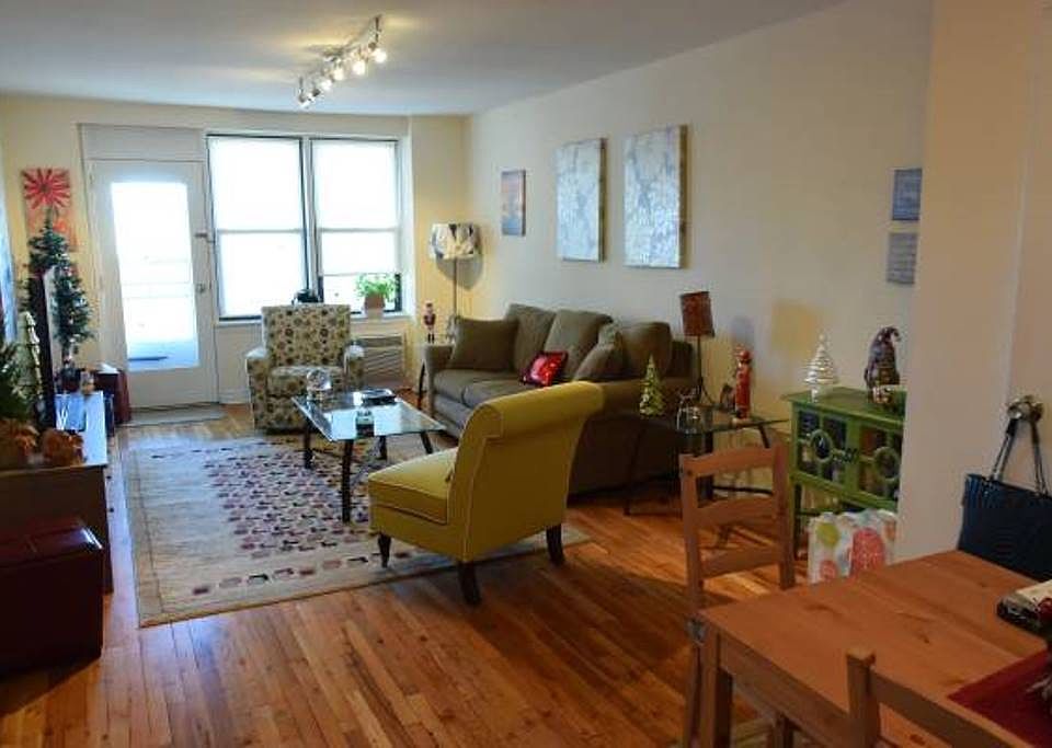 1st image of 25-34 Crescent St APT 5D