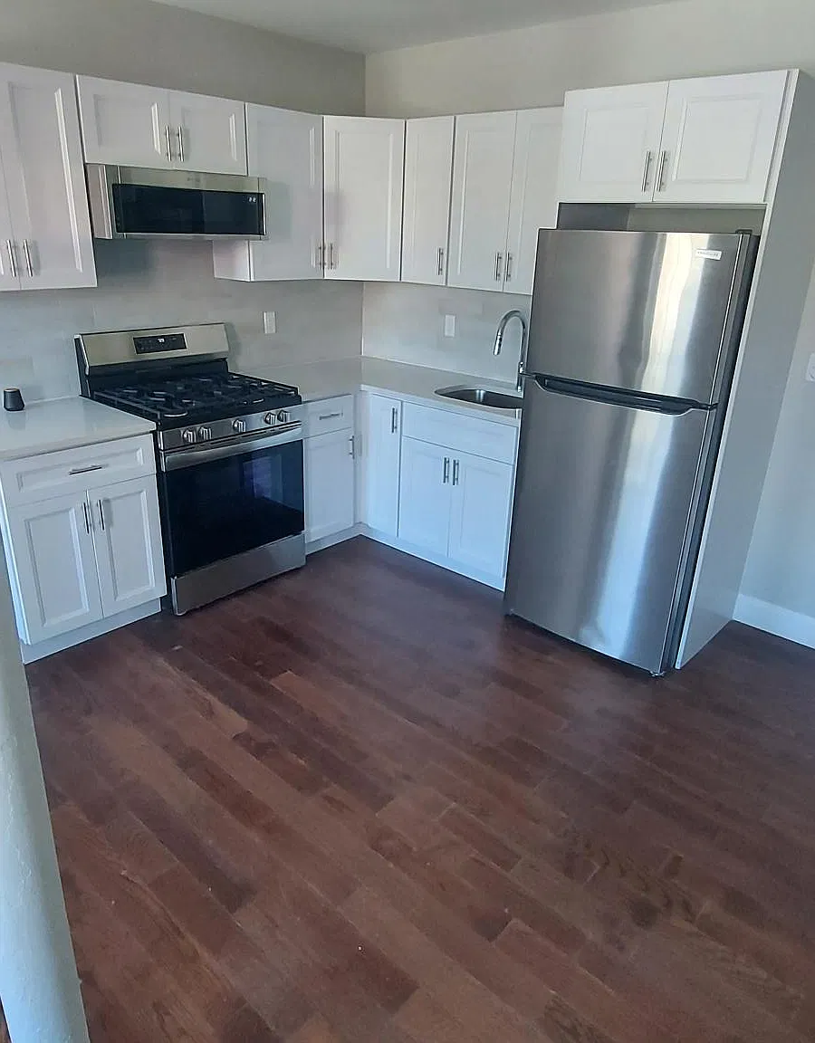 2 bed, $1,900 — Photo 1