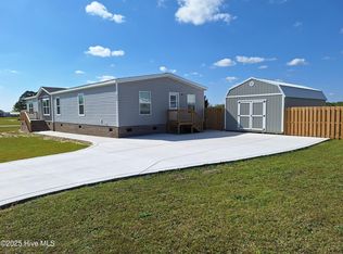 104 Magnolia Dr, Stella, NC 28582