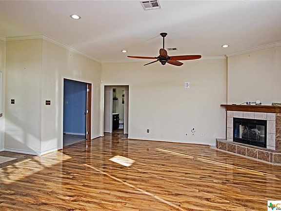 5th image of 309 Bellwood Dr