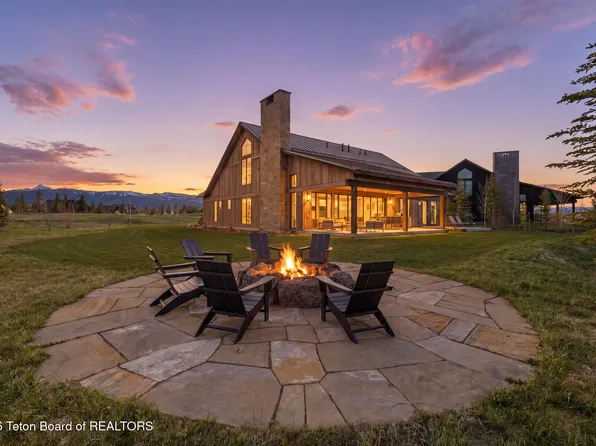 1000 Bunchberry Ct, Driggs, ID 83422