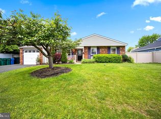 519 Fairhurst Rd, Fairless Hills, PA 19030