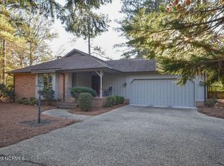 185 Tamarisk Ln, Pinehurst, NC 28374