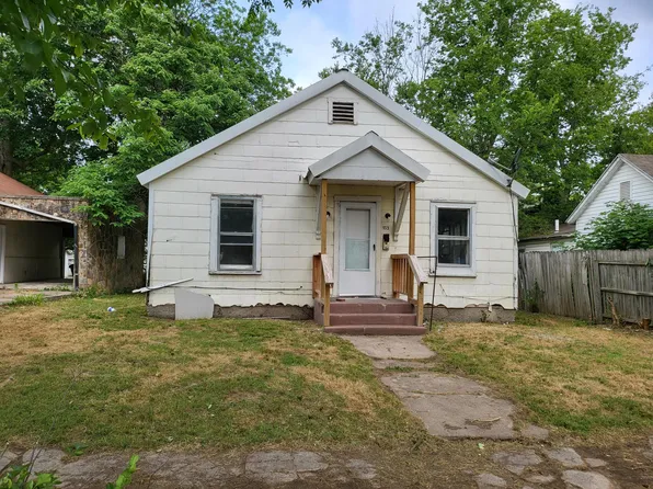 133 G St NW, Miami, OK 74354