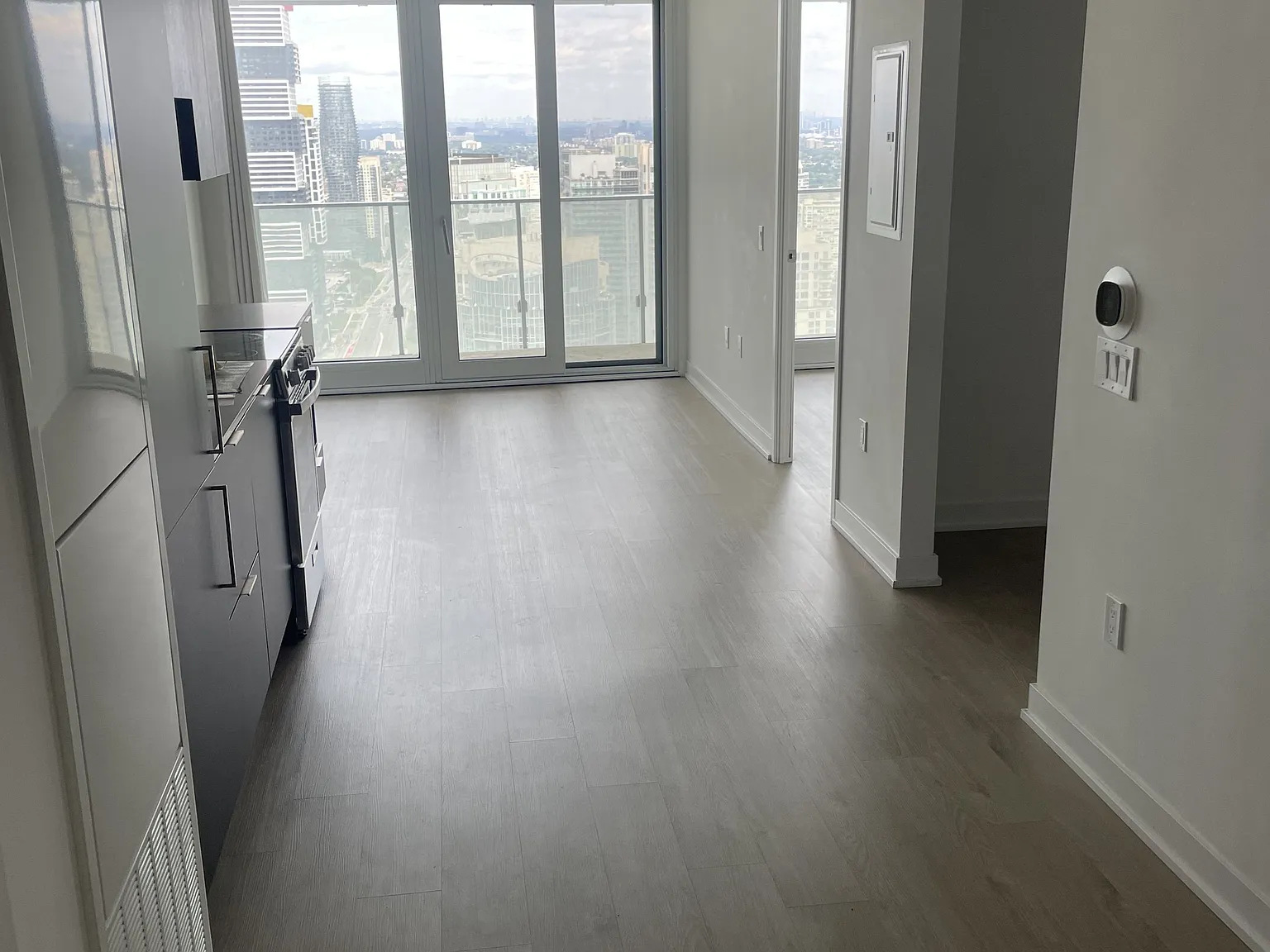 2 bed, $2,350 — Photo 3