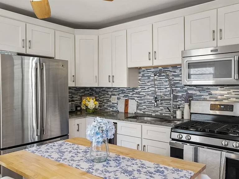 79 Pearl St #3 — Photo 7