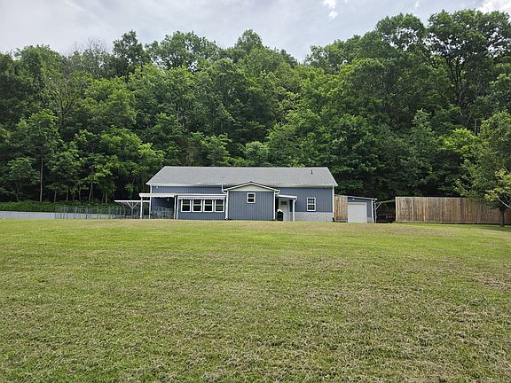 2nd image of 448 Osage Ln