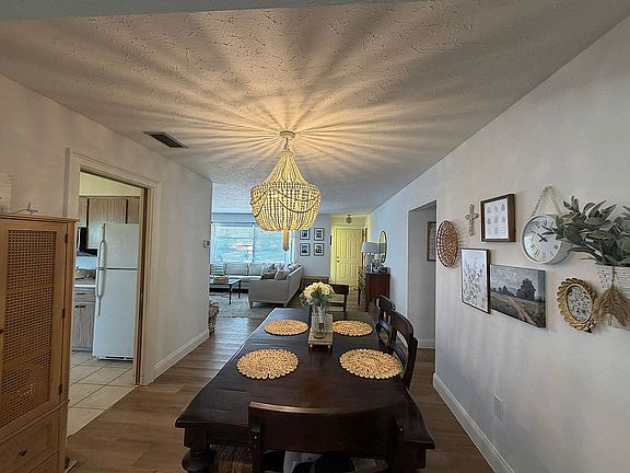 5th image of 2345 Sunnyside Ln