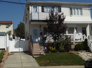 75 Redgrave Ave, Staten Island, NY 10306