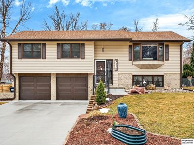 7715 Manderson Cir, Omaha, NE, 68134