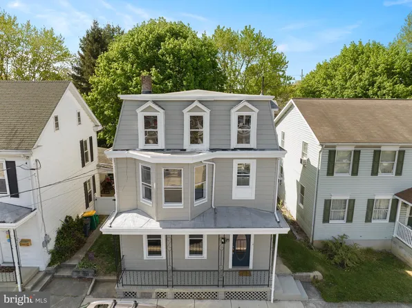 44 Clayton Ave, Waynesboro, PA 17268