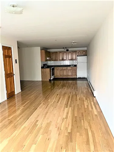 2339 Tiebout Ave Photo 1