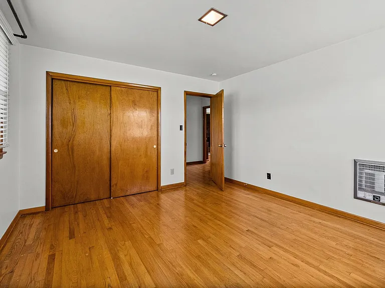 3561 Pickering Rd — Photo 16