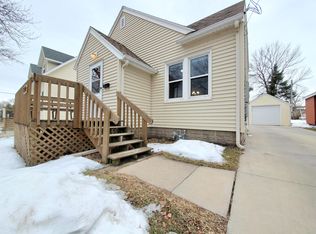 820 6th St SE, Rochester, MN 55904