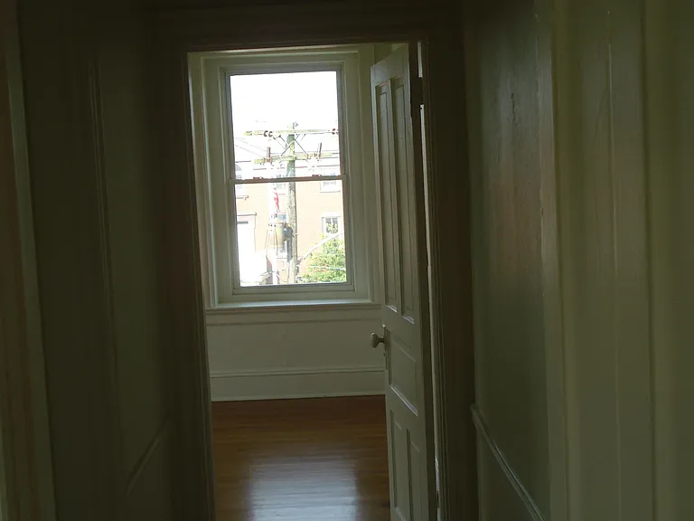 14 E Market St #6 — Photo 11