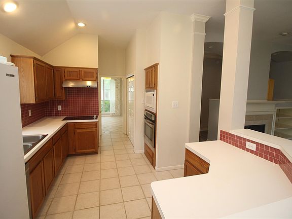 5th image of 1403 Almond Brook Ln