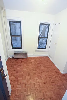 Rented by Jonis Realty | media 28