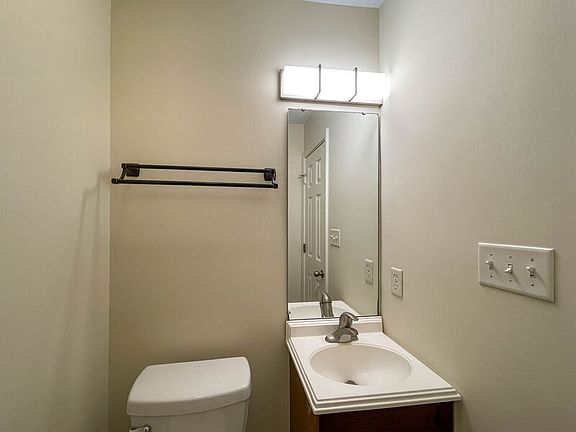 5th image of 101 Telfare Ln