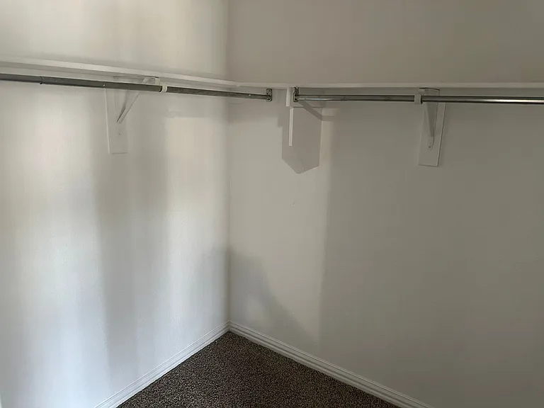 1117 Acacia Dr — Photo 8