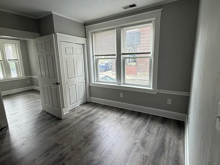 250 Washington St #1 — Photo 2