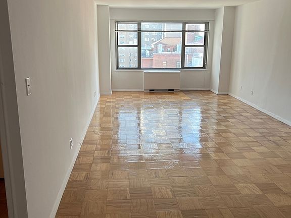 3rd image of 245 E 63rd St APT 1915