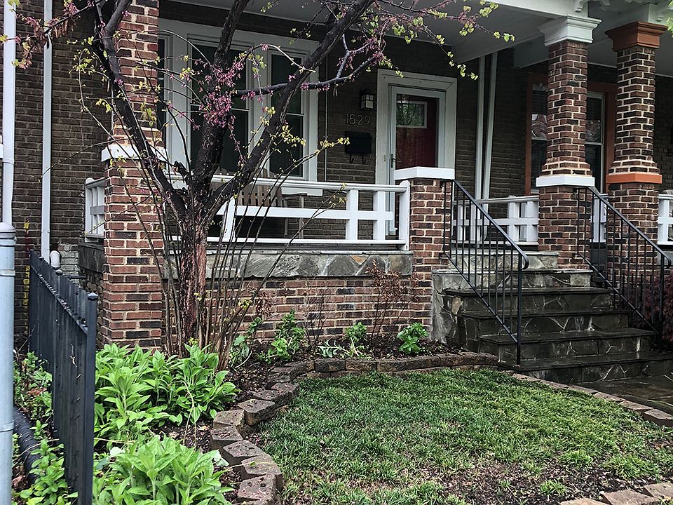 1st image of 1529 Spring Pl NW