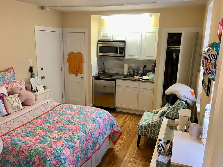 331 S Smedley Street — Photo 2