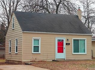 11667 Syracuse St, Taylor, MI 48180