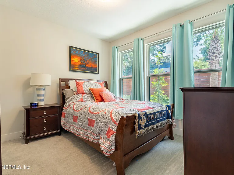 1624 Piazza Pl — Photo 7