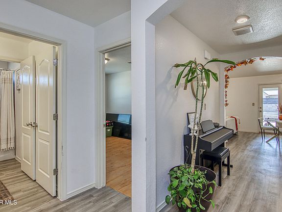 5th image of 843 Villa Allende Way