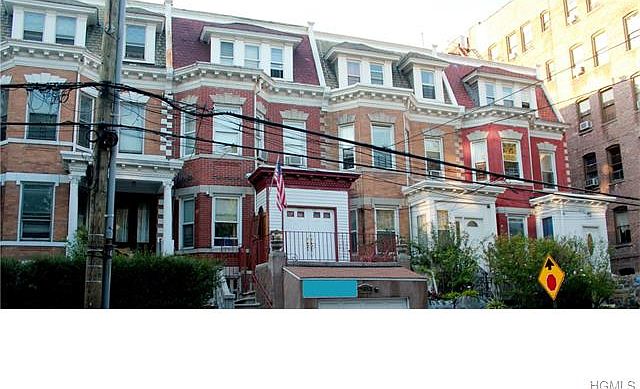 2nd image of 2985 Perry Ave