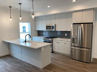 3371 Orchard Dr UNIT 31, Bountiful, UT 84010