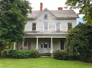 2058 Brentwood St, High Point, NC 27263