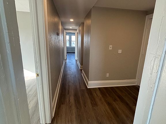 4th image of 127 E Chester St Floor 3