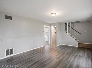 32217 Hillsdale Ct, Westland, MI 48186