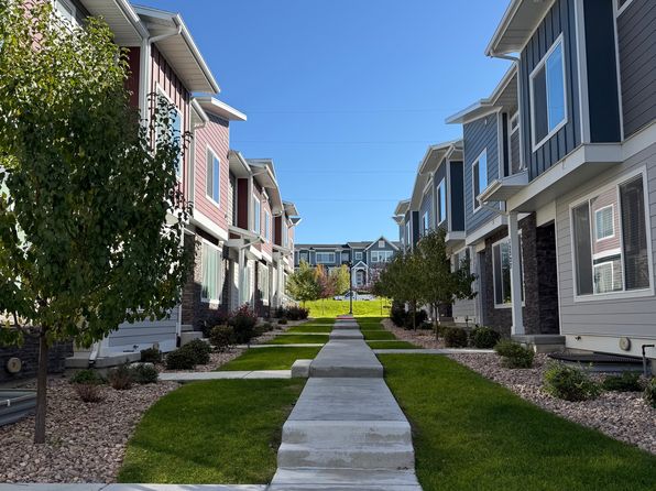 15532 S Democracy Dr