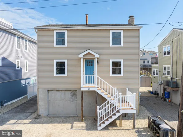 26 Mea Ln, Brant Beach, NJ 08008