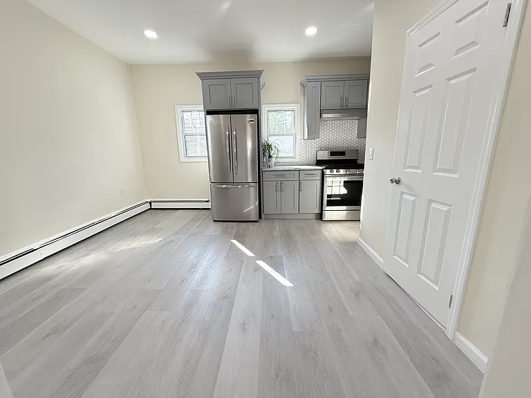 89 Westminster Pl #2 — Photo 4