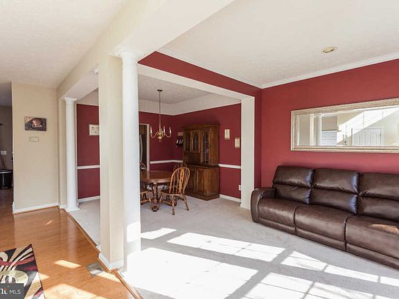 4th image of 1857 Trudeau Dr