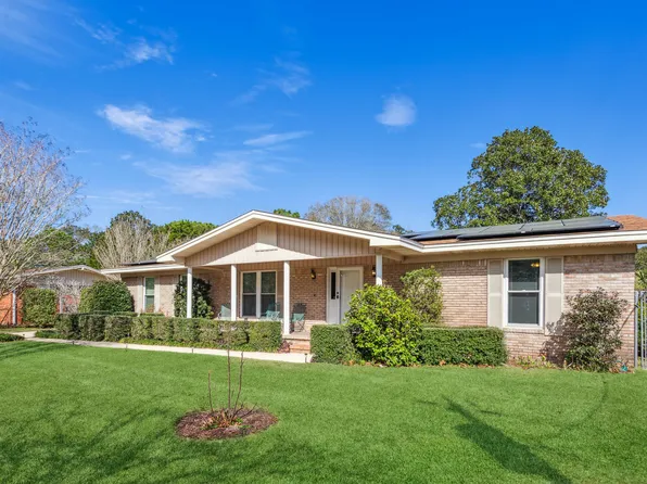 38 Magnolia Ave, Shalimar, FL 32579