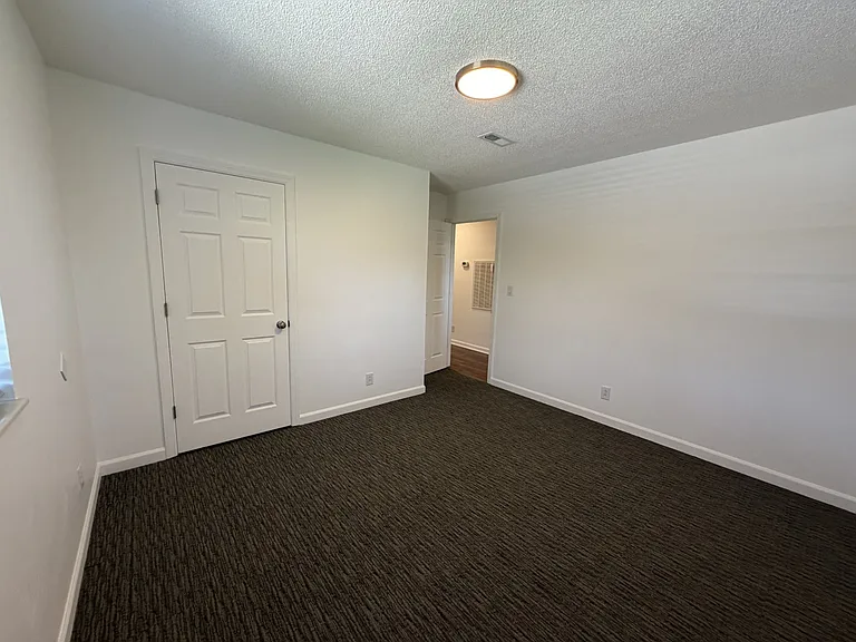 144 Mason St #6 — Photo 10