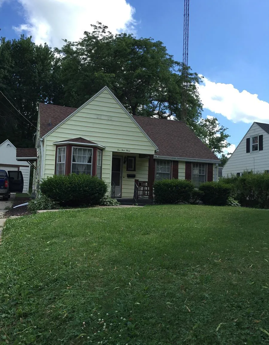 2 bed, $1,150 — Photo 1